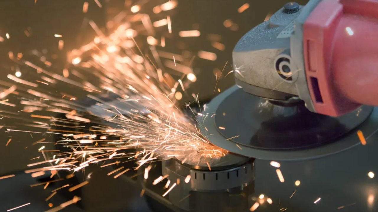 What Are the Common Challenges in CNC Surface Grinding and How to Overcome Them?